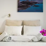 Beachfront Bocamviglies - Bespoke View 3* Naoussa