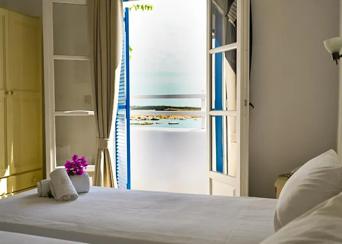 Beachfront Bocamviglies - Bespoke View Couette-café