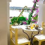 Beachfront Bocamviglies - Bespoke View Отель типа 