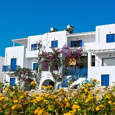 Beachfront Bocamviglies - Naoussa Bespoke View Bed and breakfast