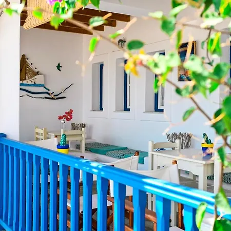 Bed and breakfast Beachfront Bocamviglies - Naoussa Bespoke View *
