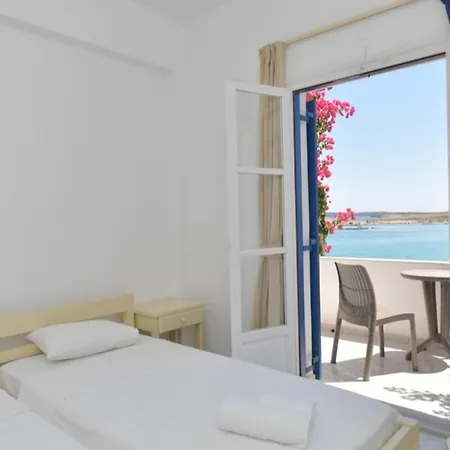 Beachfront Bocamviglies - Naoussa Bespoke View Bed and breakfast