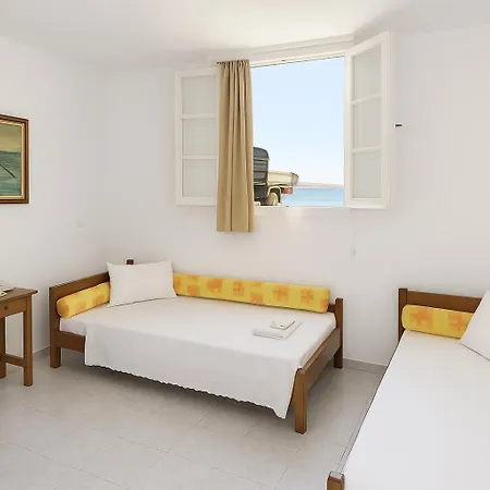Beachfront Bocamviglies - Bespoke View Naoussa