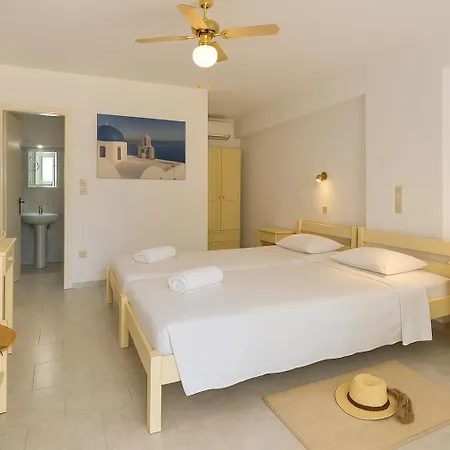 Beachfront Bocamviglies - Bespoke View Frühstückspension 3*